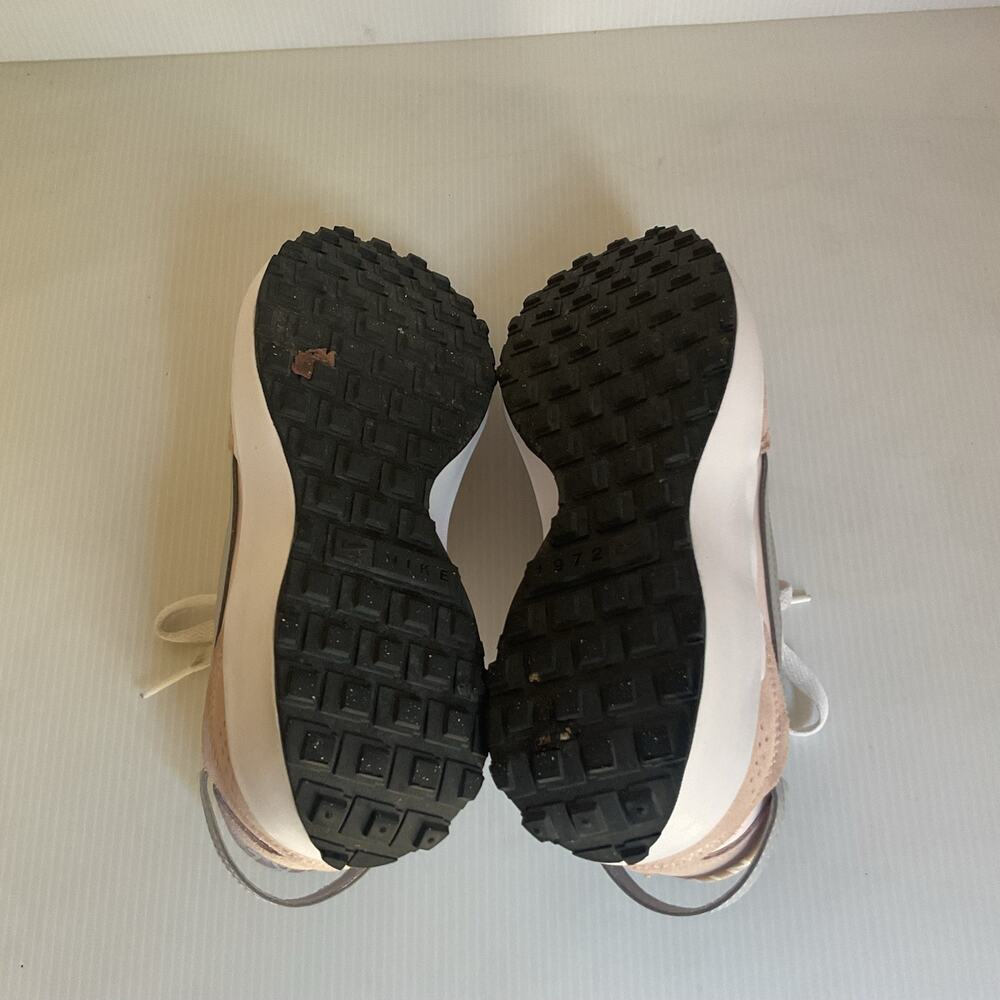 Nike Waffle Debut Women’s Sneakers Size 6.5 Beige Pink Gray Retro Running Shoes - Picture 9 of 10